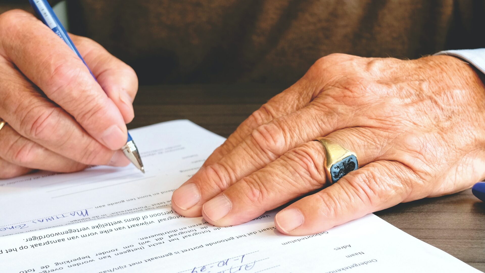 Signature d’un testament chez le notaire